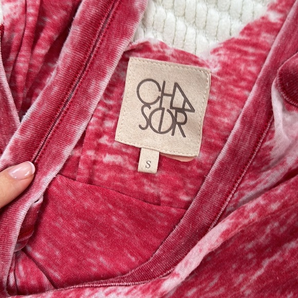 Chaser burnout tank top in red. Oversized says S but can fit L - Picture 2 of 7